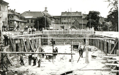 Stadtarchiv Weimar, 60 10-5/30 Bd.2, Blick auf die Baustelle zum Neubau der Weimarhalle, um 1930