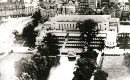 Stadtarchiv Weimar, 60 10-5/30 Bd.2, Blick auf den Gebäudekomplex der Weimarhalle, um 1938