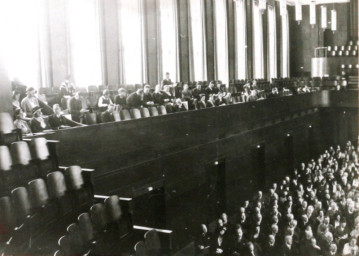 Stadtarchiv Weimar, 60 10-5/30 Bd.2, Blick in den Großen Saal der Weimarhalle, ohne Datum