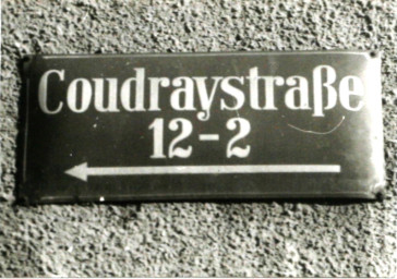 Stadtarchiv Weimar, 60 10-5/31 Bd.1, Straßenschild "Coudraystraße", ohne Datum