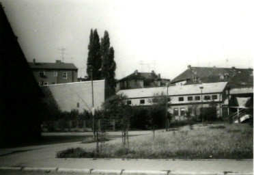 Stadtarchiv Weimar, 60 10-5/31 Bd.1, Blick zum Zugang des Gebäudeteils Coudraystraße 7, ohne Datum