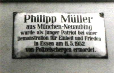 Stadtarchiv Weimar, 60  10-5/31 Bd.1, Gedenktafel für Philipp Müller , vor 1991