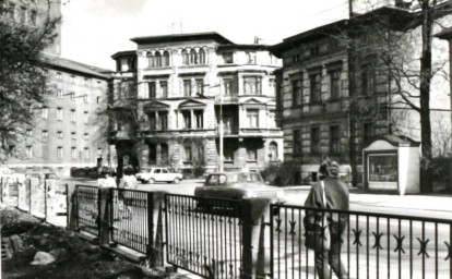 Stadtarchiv Weimar, 60 10-5/31 Bd.1, Blick in die Philipp-Müller-Straße, nach 1960