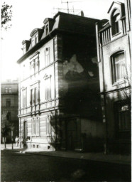 Stadtarchiv Weimar, 60 10-5/31 Bd.2, Blick in die Washingtonstraße/ Kreuzung Erfurter Straße, ohne Datum