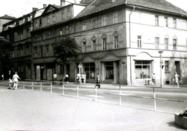 Stadtarchiv Weimar, 60 10-5/31 Bd.2, Blick vom Sophienstiftsplatz in die Erfurter Straße, wohl 1980