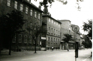 Stadtarchiv Weimar, 60 10-5/31 Bd.2, Blick in die Erfurter Straße, ohne Datum