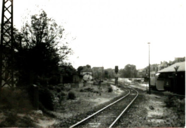 Stadtarchiv Weimar, 60 10-5/31 Bd.2, Blick zum Berkaer Bahnhof, wohl 1985