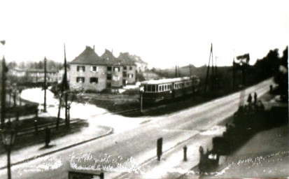 Stadtarchiv Weimar, 60 10-5/31 Bd.2, Blick auf die Einmündung Boelkestraße in die Erfurter Straße, wohl 1942