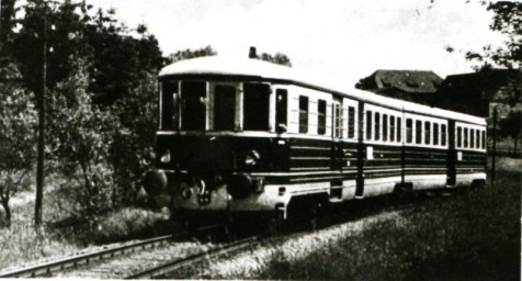 Stadtarchiv Weimar, 60 10-5/31 Bd.2, Zug der Bahnlinie Weimar-Kranichfeld, um 1942