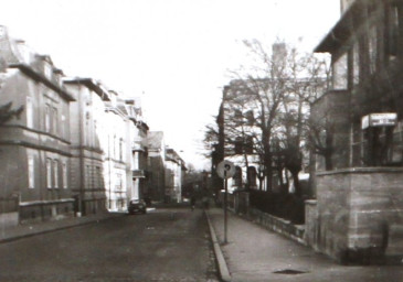 Stadtarchiv Weimar, 60 10-5/32, Blick in die Hegelstraße, ohne Datum