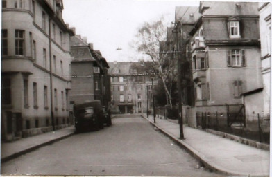 Stadtarchiv Weimar, 60 10-5/32, Blick in die Schubertstraße , ohne Datum