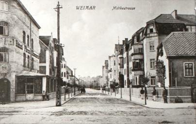 Stadtarchiv Weimar, 60 10-5/32, Blick in die Moltkestraße, um 1905