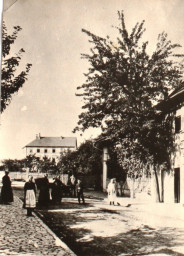 Stadtarchiv Weimar, 60 10-5/32, Blick in die Grunstedter Straße, vor 1890