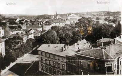 Stadtarchiv Weimar, 60 10-5/32, Blick von der Katholischen Kirche auf die Lottenstraße, um 1930