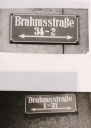 Stadtarchiv Weimar, 60 10-5/32, Straßenschild "Brahmsstraße", ohne Datum