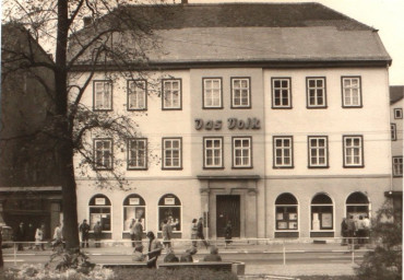 Stadtarchiv Weimar, 60 10-5/32, Goetheplatz 6, wohl 1975