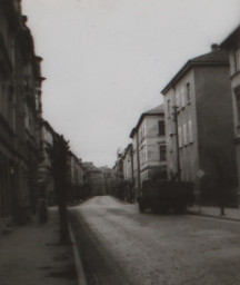 Stadtarchiv Weimar, 60 10-5/32, Blick in den Friedrich-Engels-Ring, ohne Datum