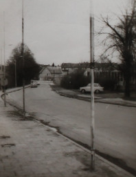 Stadtarchiv Weimar, 60 10-5/32, Blick aus der Schwanseestraße in den Friedrich-Engels-Ring, ohne Datum