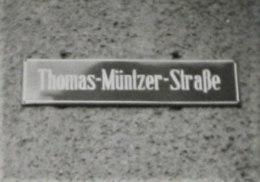 Stadtarchiv Weimar, 60 10/5-33, Straßenschild "Thomas-Müntzer-Straße", ohne Datum