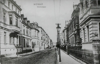 Stadtarchiv Weimar, 60 10/5-33, Blick in die Wörthstraße, um 1900