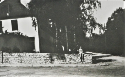 Stadtarchiv Weimar, 60 10-5/33, Blick in die Windmühlenstraße, wohl 1953