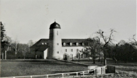 Stadtarchiv Weimar, 60 10-5/33, Blick aus der Hufelandstraße zum Gebäude Windmühlenstraße 21, ohne Datum