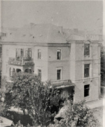 Stadtarchiv Weimar, 60 10-5/33, Blick auf das Haus Steubenstraße Nr. 35 (???), ohne Datum