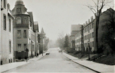 Stadtarchiv Weimar, 60 10-5/33, Blick in die Gutenbergstraße, ohne Datum