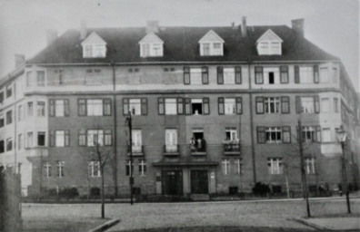 Stadtarchiv Weimar, 60 10-5/33, Blick aus der Bismarckstraße auf den Bismarckplatz, um 1917