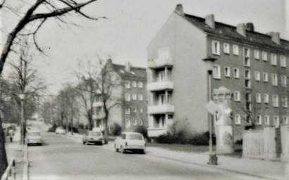 Stadtarchiv Weimar, 60 10-5/33, Blick in die William-Shakespeare-Straße, ohne Datum