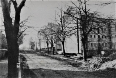 Stadtarchiv Weimar, 60 10-5/33, Blick in die William-Shakespeare-Straße, um 1970