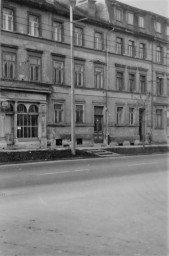 Stadtarchiv Weimar, 60 10-5/34, Blick zur Steubenstraße 7 und 9, vor 1978