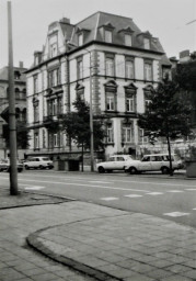 Stadtarchiv Weimar, 60 10/5-34, Blick in die Steubenstraße, wohl 1980