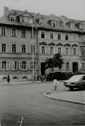 Stadtarchiv Weimar, 60 10/5-34, Blick aus der Hegelstraße in die Steubenstraße, um 1980