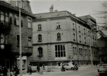 Stadtarchiv Weimar, 60 10-5/34, Blick auf die Einmündung Schützengasse in die Steubenstraße, ohne Datum