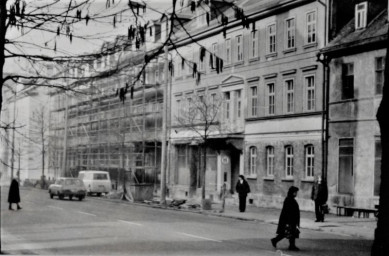 Stadtarchiv Weimar, 60 10/5-34, Blick in die Steubenstraße , nach 1970