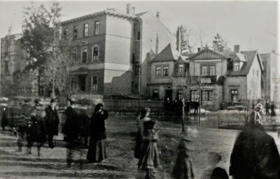 Stadtarchiv Weimar, 60 10-5/34, Blick auf den Platz vor der Katholischen Kirche, um 1910