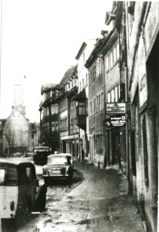 Stadtarchiv Weimar, 60 10-5/4, Blick in die Marktstraße, wohl 1960