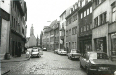 Stadtarchiv Weimar, 60 10-5/4, Blick in die Marktstraße  , um 1986