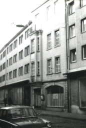 Stadtarchiv Weimar, 60 10-5/4, Blick in die Marktstraße , 1980