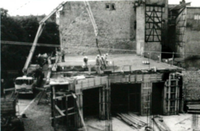 Stadtarchiv Weimar, 60 10-5/4, Blick auf die Baustelle Marktstraße 22, ohne Datum