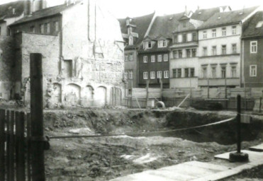 Stadtarchiv Weimar, 60 10-5/4, Blick auf die Baustelle Marktstraße 22, um 1978