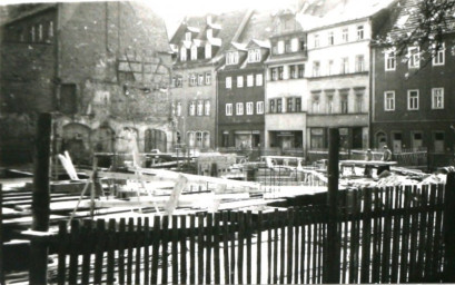 Stadtarchiv Weimar, 60 10-5/4, Blick auf die Baustelle Marktstraße 22, um 1978