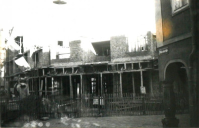 Stadtarchiv Weimar, 60 10-5/4, Blick auf die Baustelle Marktstraße 22, um 1978