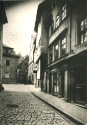 Stadtarchiv Weimar, 60 10-5/4, Blick in die Obere Schlossgasse/, vor 1910