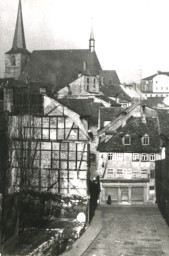 Stadtarchiv Weimar, 60 10-5/4, Blick auf die Obere Schlossgasse, nach 1945