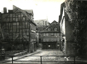 Stadtarchiv Weimar, 60 10-5/4, Blick in die Obere Schlossgasse , um 1970