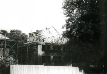 Stadtarchiv Weimar, 60 10-5/4, Blick vom Burgplatz in die Schlossgasse, 1988