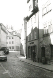 Stadtarchiv Weimar, 60 10-5/4, Blick in die Schlossgasse, 1985