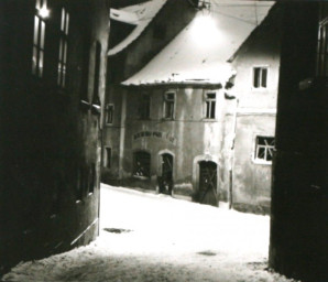 Stadtarchiv Weimar, 60 10-5/4, Blick in die Schlossgasse, 1982